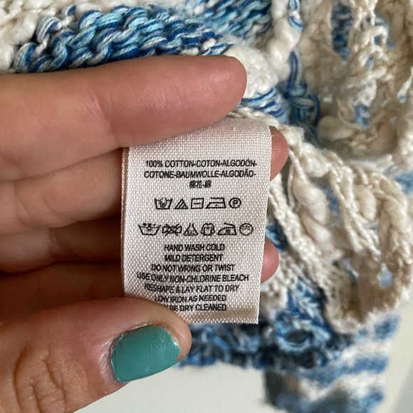 Free people sweater with crochet sides - Picture 4 of 4